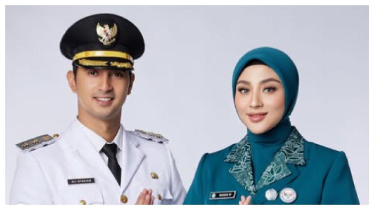 SOSOK ALI SYAKIEB - Setelah lama tak muncul di layar televisi, kini Ali Syakieb terjun ke dunia politik. Margin sebagai istri pun ikut menjadi sorotan karena kecantikannya saat menggunakan baju dinasnya.