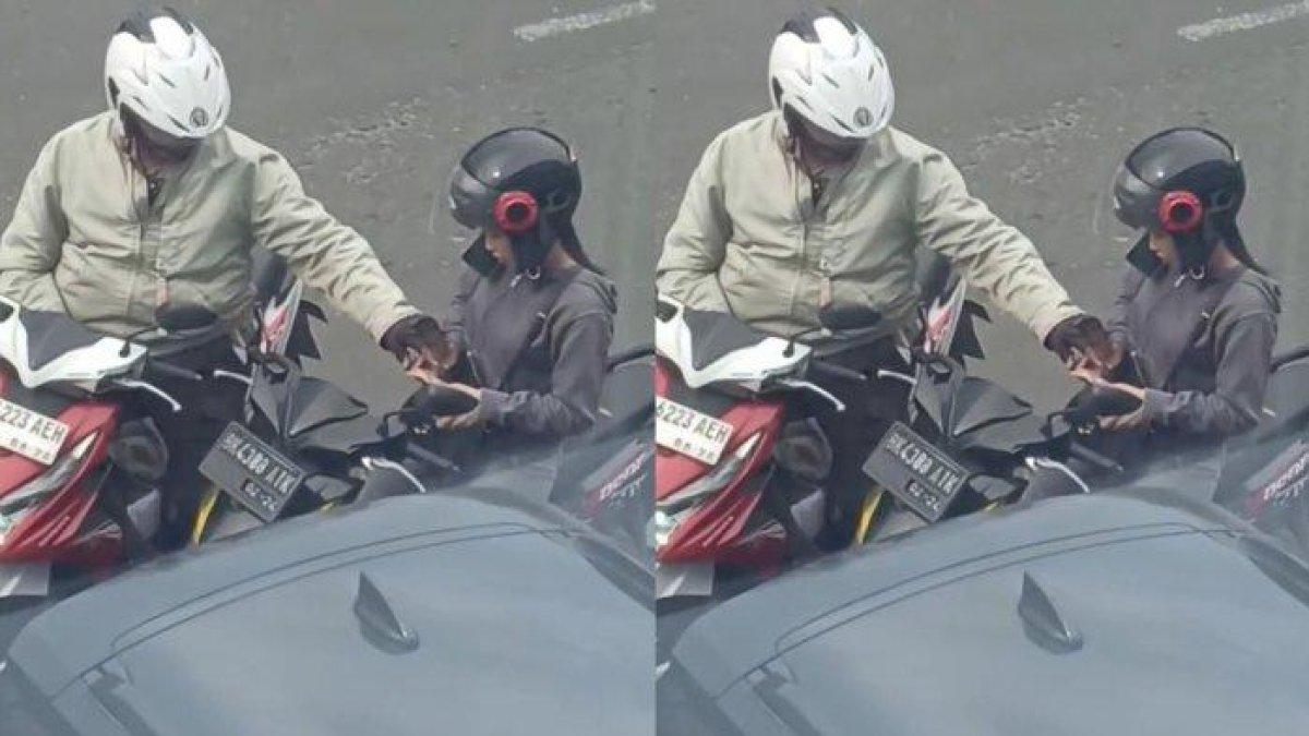 OKNUM POLISI PUNGLI - Sebuah video yang memperlihatkan oknum polisi diduga melakukan pungutan liar (pungli) terhadap pengendara sepeda motor wanita di Jalan Palang Merah, viral di media sosial. Rabu (25/6/2025).