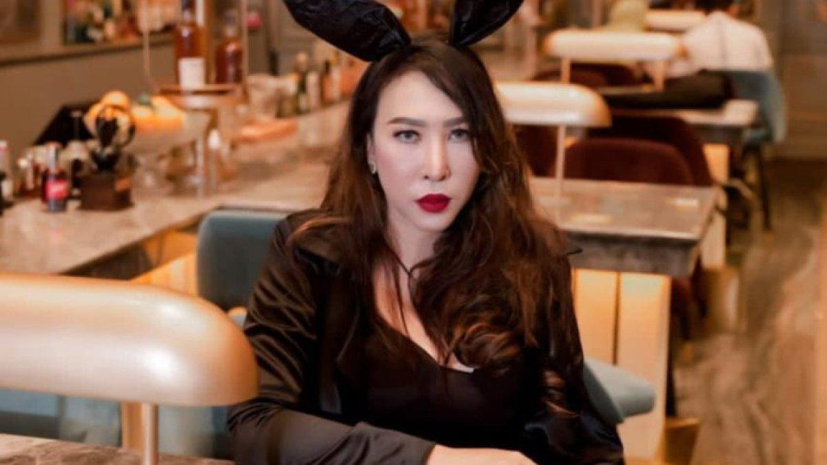 Pebisnis cantik Henny Mona.