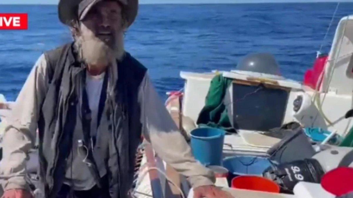 Pelaut dan anjing ini berhasil selamat setelah dua bulan terapung di Samudera Pasifik, kapalnya rusak dihantam ombak