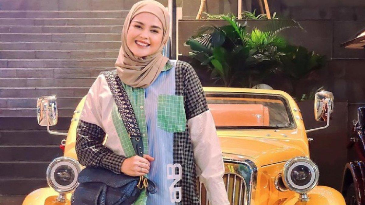 Penampilan terbaru Cut Meyriska.