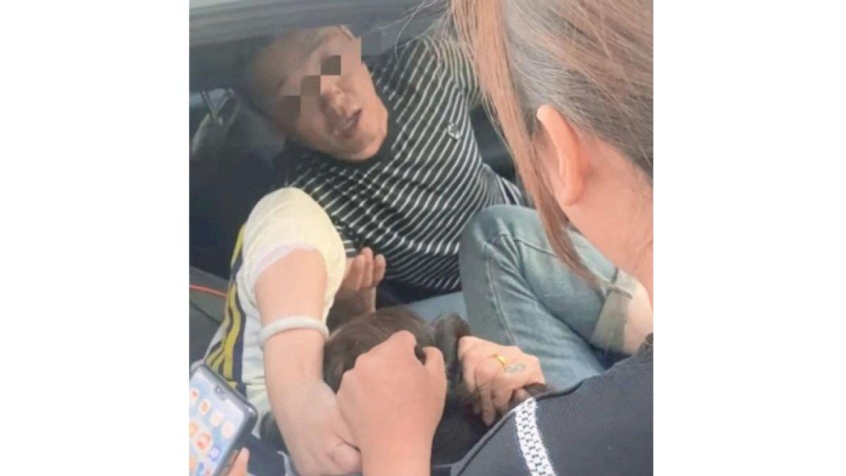 Pergoki suami selingkuh, istri ini murka lalu jambak pelakor