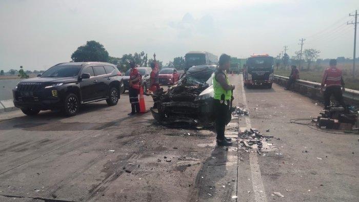 ILUSTRASI - kecelakaan beruntun di tol Makassar