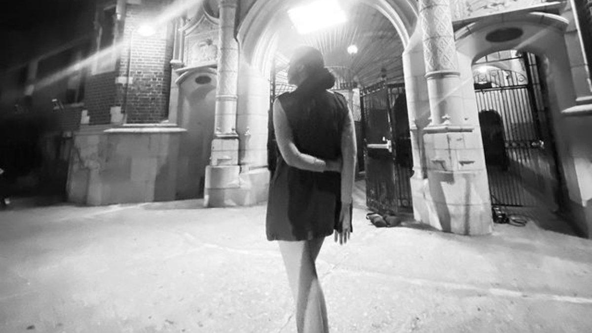 Potret terbaru Asri Welas.