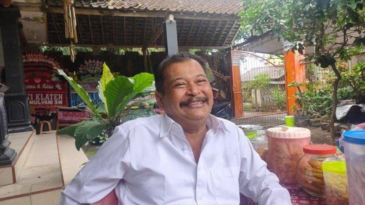Pria mantan penjual ciu kini sukses jadi kades di Klaten, kisahnya menginspirasi punya program proritas unik.