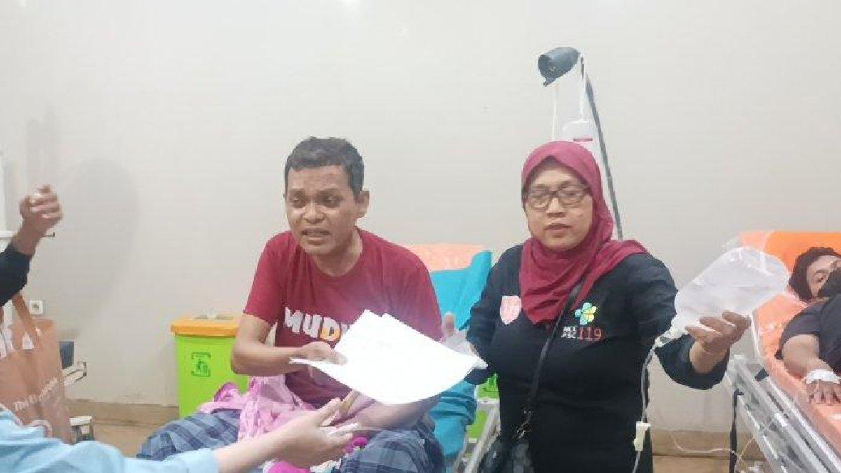 Puluhan pegawai Pemkab Gowa dilarikan ke RSUD Syekh Yusuf di Jl Dr Wahidin Sudirohusodo Batangkaluku, Kecamatan Somba Opu, Kabupaten Gowa, Sulawesi Selatan (Sulsel), Selasa (18/7/2023) malam.
