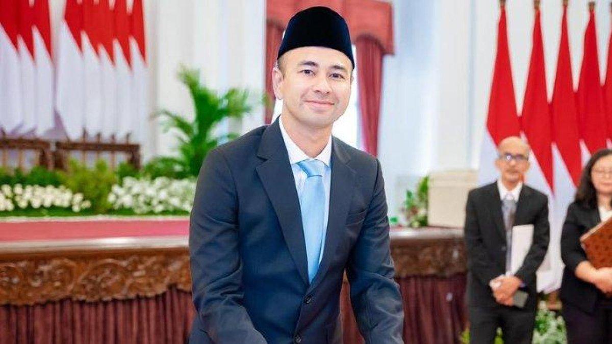 BISNIS RAFFI AHMAD - Raffi Ahmad saat dilantik sebagai Utusan Khusus Presiden di bidang Pembinaan Generasi Muda dan Pekerja Seni. Raffi Ahmad disebut kurang pintar berbisnis hingga banyak usahanya yang bangkrut.