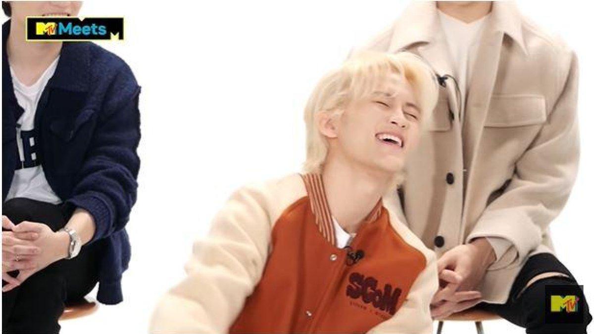 Reaksi Mark Lee saat mendapatkan pujian dari Renjun.