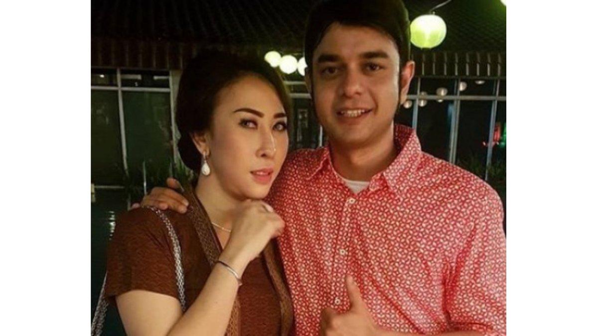 Rio Reifan dan Henny Mona