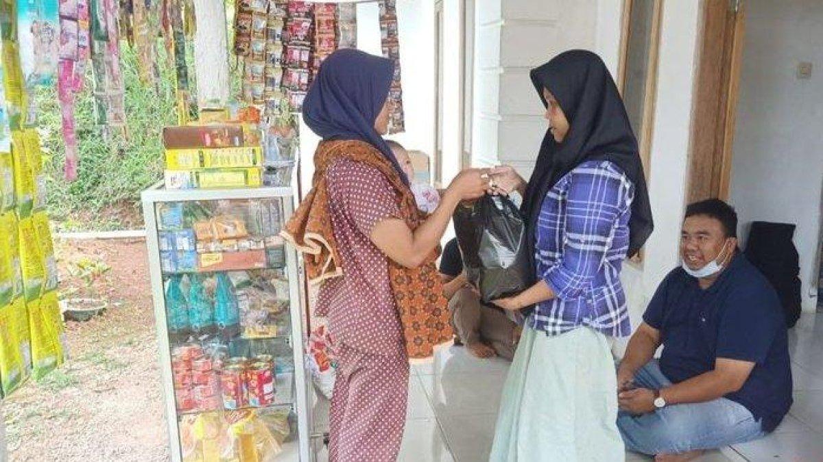 ILUSTRASI toko kelontong