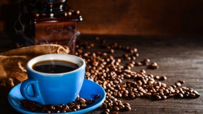 Secangkir kopi hitam