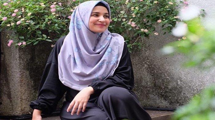 Shireen Sungkar ternyata pernah kerja cuci piring di rumah Maia Estianty.