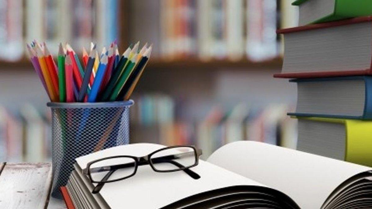 Inilah soal dan kunci jawaban bahasa Inggris kelas 12 SMA halaman 101 kurikulum 2013 membahas soal Task 2 Enhance Your Vocabulary.
