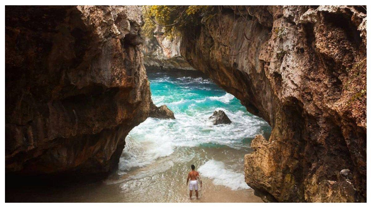 Pantai Suluban