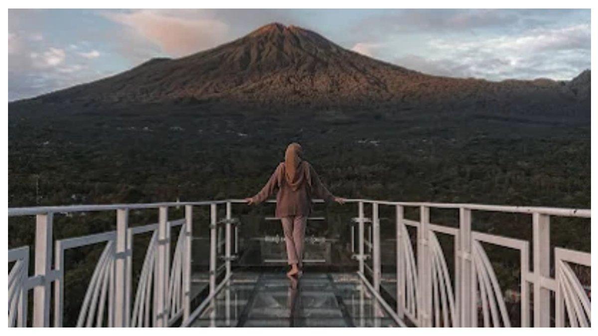 Salah satu spot foto favorit yang ada di Bukit Tangkeban