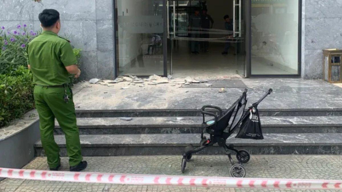 Tempat kejadian perkara bocah tertimpa ubin di Vietnam.