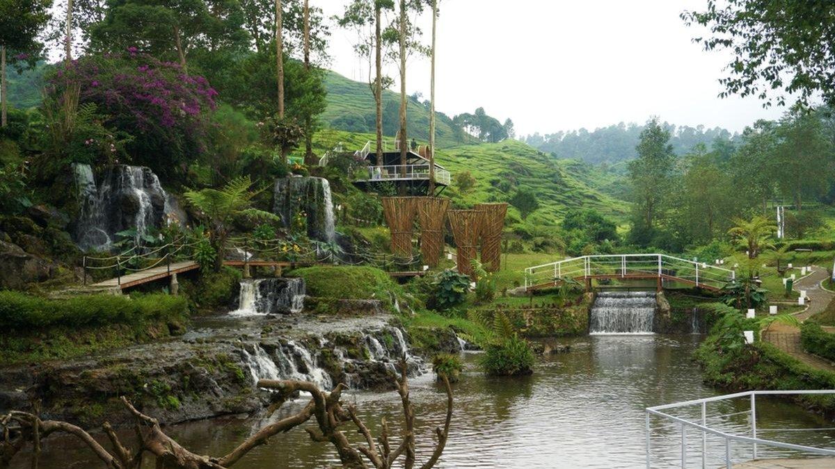 Curug Tilu Rancabali