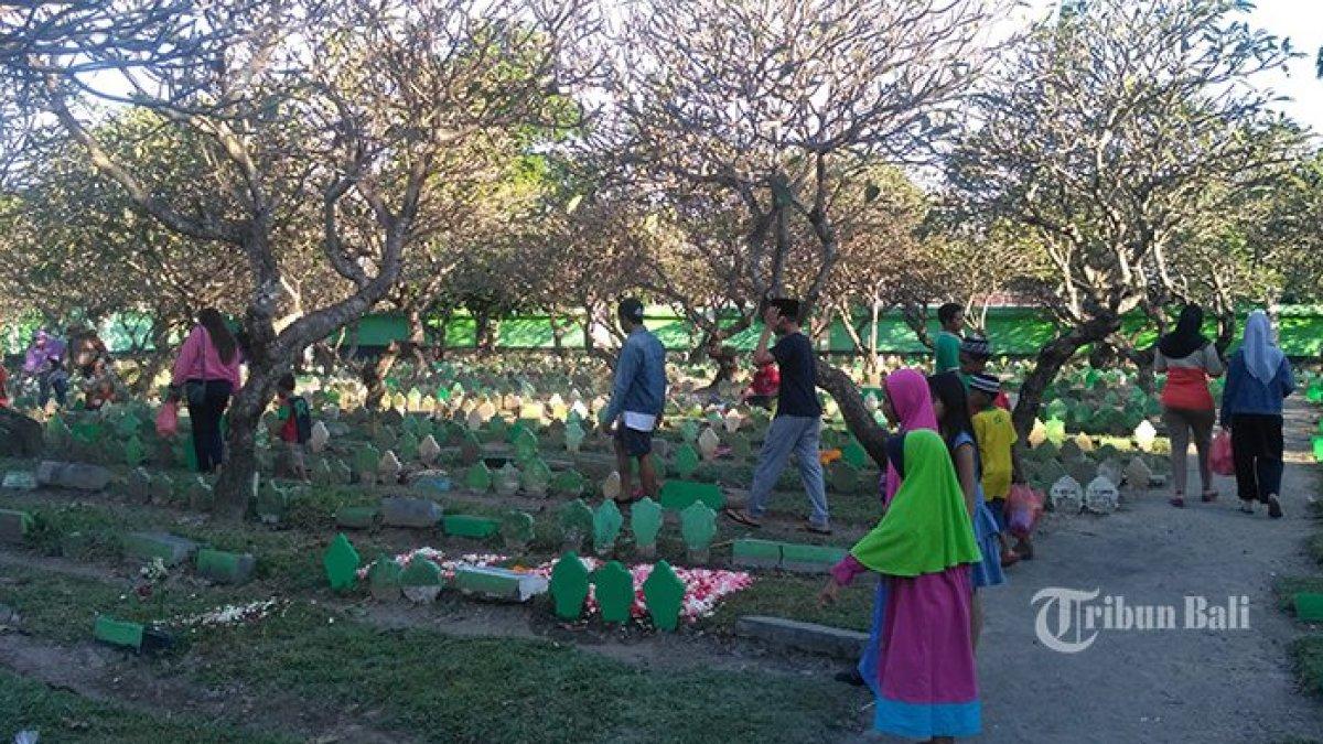 Tradisi Ziarah Kubur jelang Ramadhan 2023.