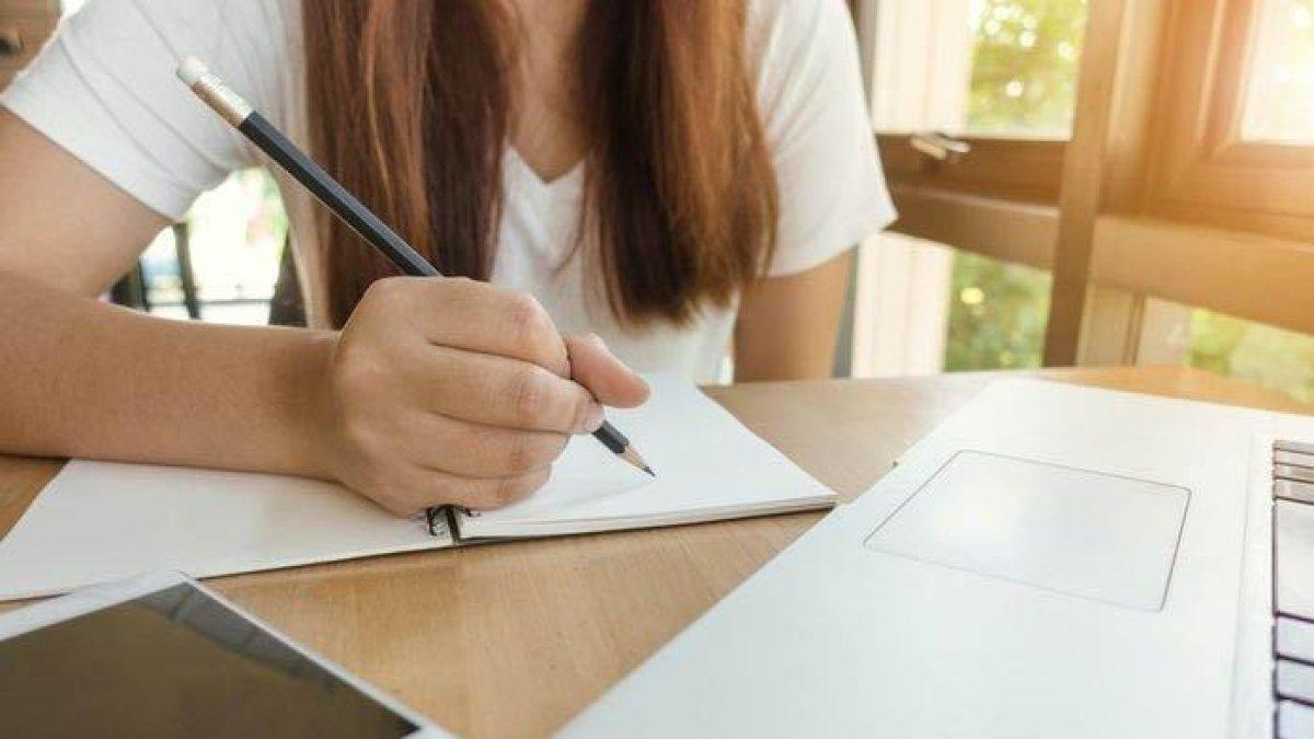 50 soal dan kunci jawaban Bahasa Indonesia Kelas 11 Kurikulum Merdeka