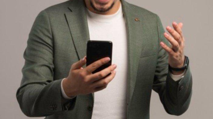 ILUSTRASI CHATTINGAN - Bagaimana hukum video call atau chattingan dengan lawan jenis? Apakah akan membatalkan puasa, begini penjelasannya.