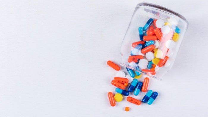 ILUSTRASI pil Vitamin
