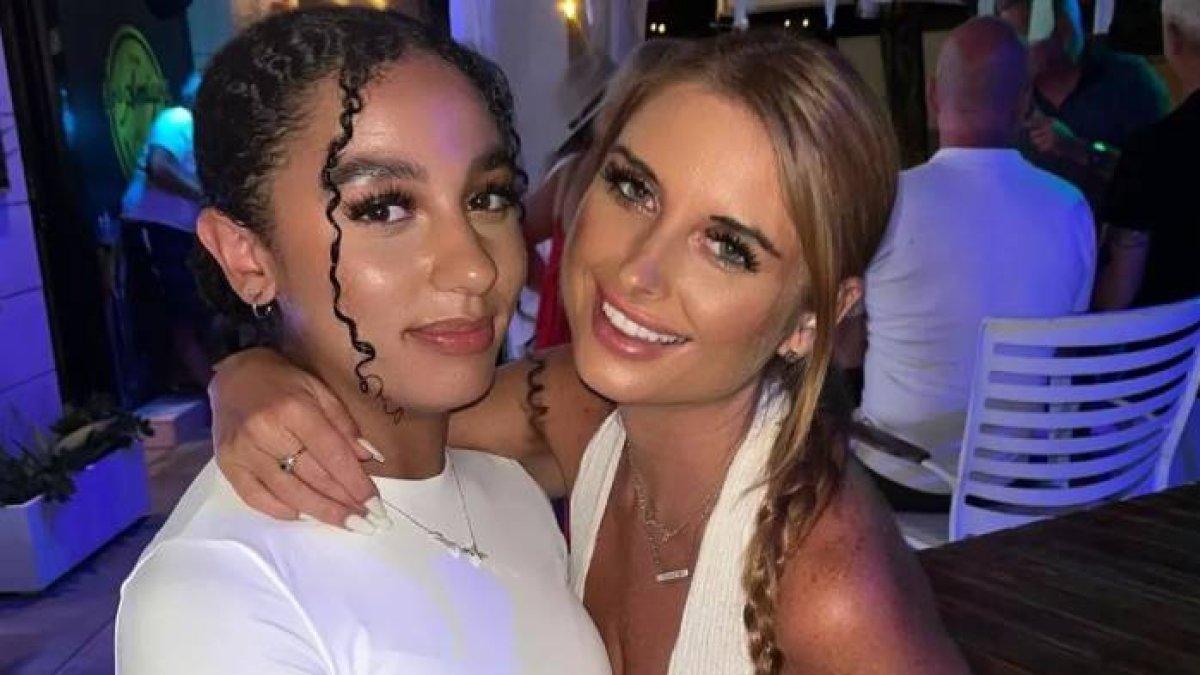 wanita ini sering dikira seumuran dengan putrinya yang berusia 17 tahun 2