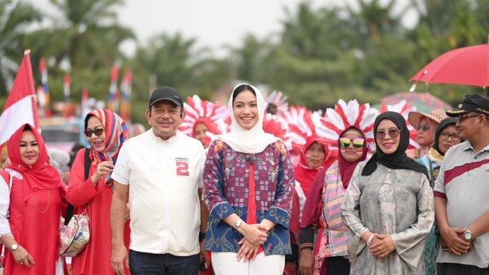 Bapaslon tunggal di Pilkada Dharmasraya Annisa Suci Ramadhani.