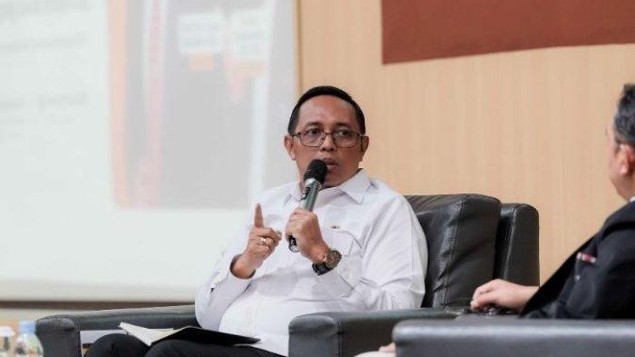 PCO LITERASI DIGITAL - Kepala Komunikasi Kepresidenan (PCO) Hasan Nasbi menghadiri diskusi PCO Goes to Campus bertajuk Literasi Digital dan Tanggung Jawab Intelektual, Sinergi Pemerintah dan Kampus Menangkal DFK di Audiotorium Univevrsitas Al Azhar Indonesia, Jakarta, Senin (30/6/2025).