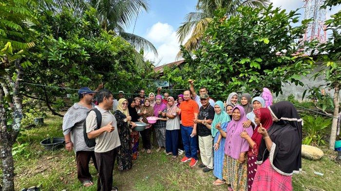 Haji Rhamat Haji Rahmat Saleh Hadiri Gotong Royong Bersama dan Sapa Warga Korong ...