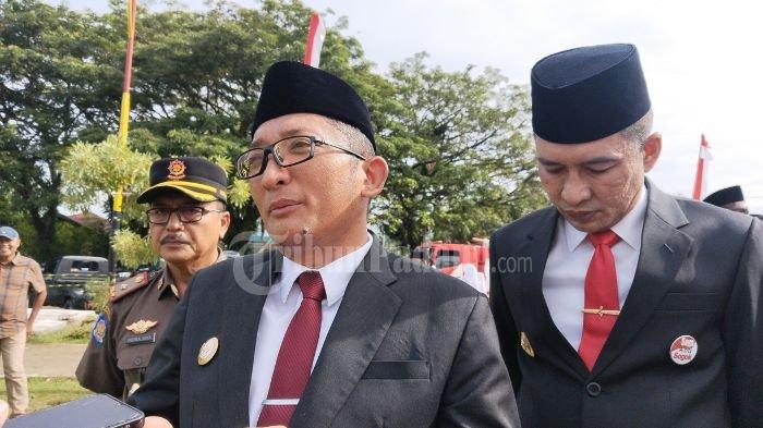 Wali Kota Padang, Hendri Septa didampingi Wakil Wali Kota padang, Ekos Albar usai upacara peringatan perjuangan Bagindo Azis Chan di Balai Kota Padang, Rabu (19/7/2023).