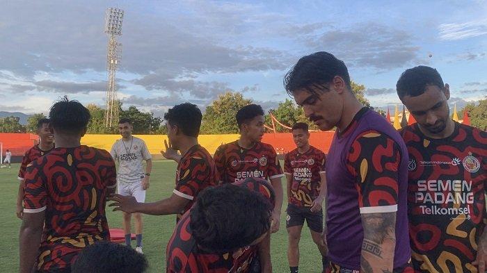 Kianz Froese Gantikan Filipe Chaby di Posisi Gelandang Serang Semen Padang