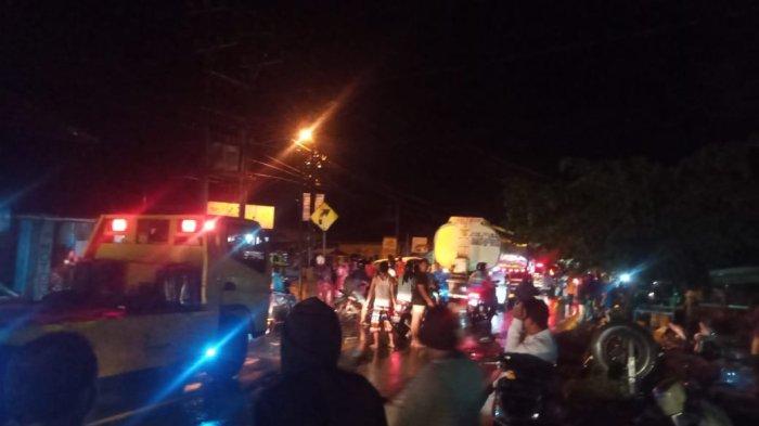 Simpang Empat Bungus Barat Direndam Banjir, Jalan Padang-Painan Macet