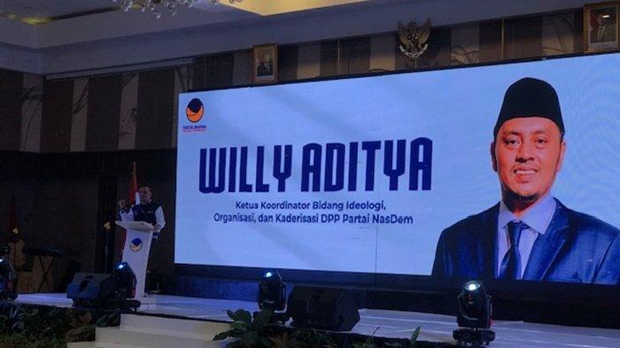 Ketua Komisi XIII DPR RI, Willy Aditya saat menghadiri acara halal bihalal DPW Partai NasDem di Hotel Pangeran Beach, Padang, pada Senin (7/4/2025). Pemerintah saat ini sedang mengkaji rencana untuk memulangkan Reynhard Sinaga, dari Inggris ke Indonesia. Willy Aditya, yang membidangi Reformasi Regulasi dan Hak Asasi Manusia, menilai langkah pemerintah tersebut sebagai upaya untuk melindungi hak warga negara Indonesia.