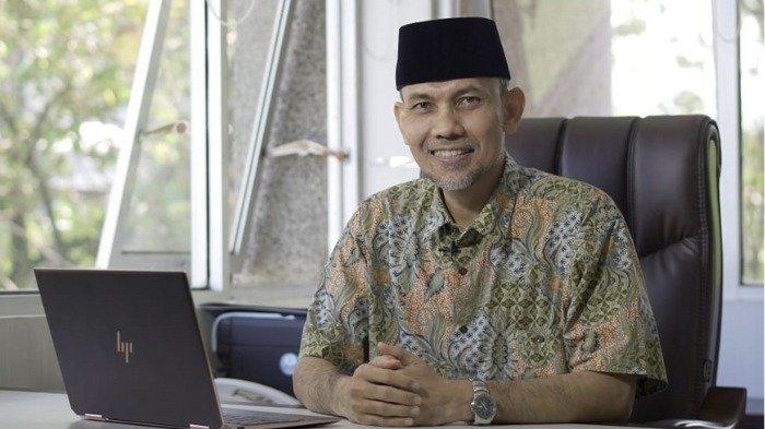 Prof. Ikhwana Elfitri, Ph.D (Dekan Fakultas Teknik, Universitas Andalas).