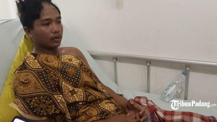 Muhammad Ridho Kurniawan, salah seorang korban selamat erupsi Gunung Marapi Sumatera Barat yang terbaring di rumah sakit akibat sejumlah luka yang ia alami saat ditemui TribunPadang.com, Kamis (8/12/2023).