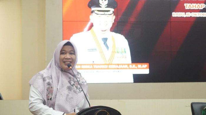 Sambutan dari Kepala Kantor BKKBN Proinsi Sumatera Barat, Ibu Fatmawati.