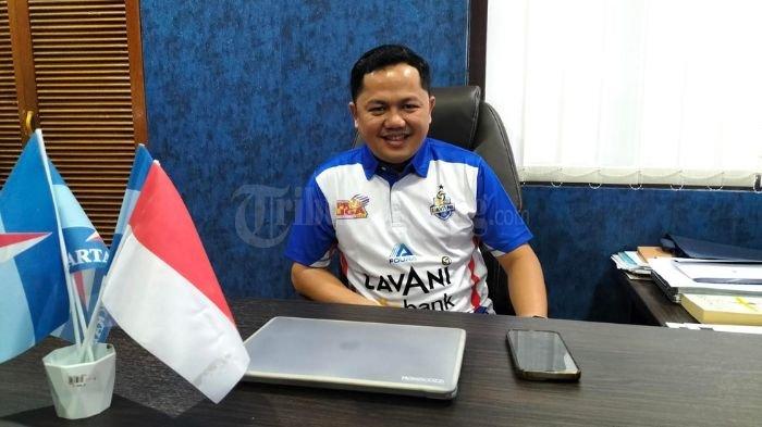 Sekretaris Dewan Pimpinan Daerah (DPD) Partai Demokrat Sumatera Barat (Sumbar) Doni Harsiva Yandra (HY) saat diwawancarai TribunPadang.com di ruangannya, Senin (18/9/2023) sore.