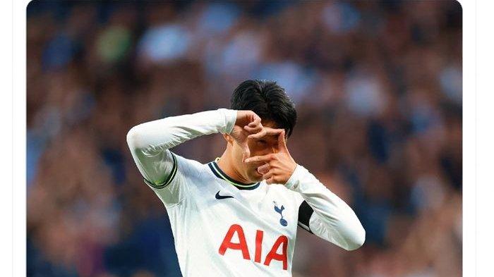 Selebrasi pemain Tottenham Hotspur, Son Heung-min usai mencetak gol ke gawang Leicester City pada lanjutan Liga Inggris musim 2022-2023 di Tottenham Hotspur Stadium, London, Sabtu (17/9/2022).