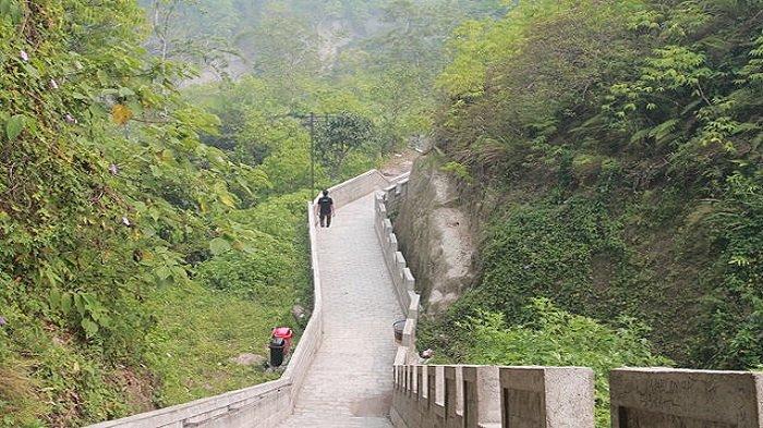 Wisata Sumatera Barat-Janjang Saribu di Kota Bukittinggi, Sumatera Barat