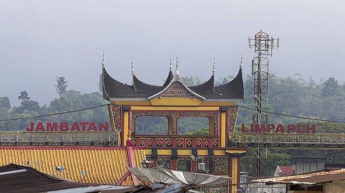 Wisata Sumatera Barat - Jembatan Limpapeh di Kota Bukittinggi Sumatera Barat