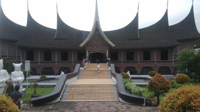Museum Adityawarman Kota Padang kembali buka mulai hari ini Selasa (18/5/2021)