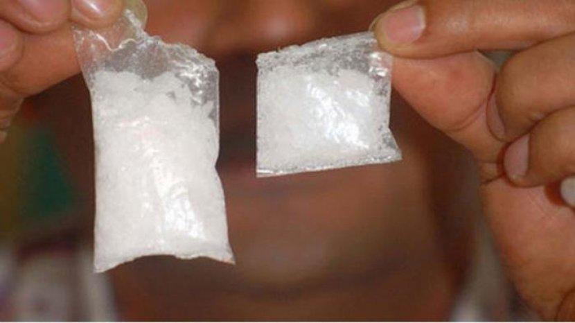 Пол сабу sabu. Sabu (2002) кадры. Sabu - sabu. Sabu tatar. Sabu wiki.