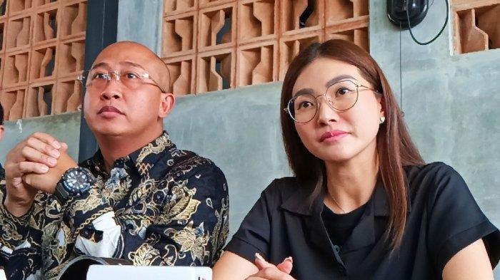 PENYEBAB SARWENDAH CERAI - Sarwendah Tan somasi akun hatters yang sudah menghina anak-anaknya, Rabu (15/5/2024). Akhirnya Sarwendah ungkap penyebab asliperceraiannya