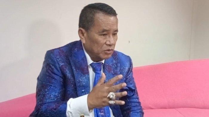 HOTMAN ARTIKAN PERSELINGKUHAN - engacara Hotman Paris Hutapea di Studio TransTV, Mampang Prapatan, Jakarta Selatan, Senin (17/8/2023). Arti selingkuh di mata hukum diungkap Hotman Paris, imbas Paula Verhoeven dicap khianati Baim Wong
