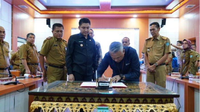Bupati Kabupaten Ogan Ilir Bapak Panca Wijaya Akbar,S.H melakukan Penandatanganan Nota Kesepakatan dengan BPJS Ketenagakerjaan Kantor Cabang Palembang