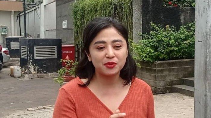 Dewi Perssik saat ditemui di kawasan Tendean, Jakarta Selatan, Selasa (7/2/2023).