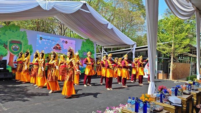 Festival Siguntang di Taman Bukit Siguntang Palembang, Selasa (7/11/2023).