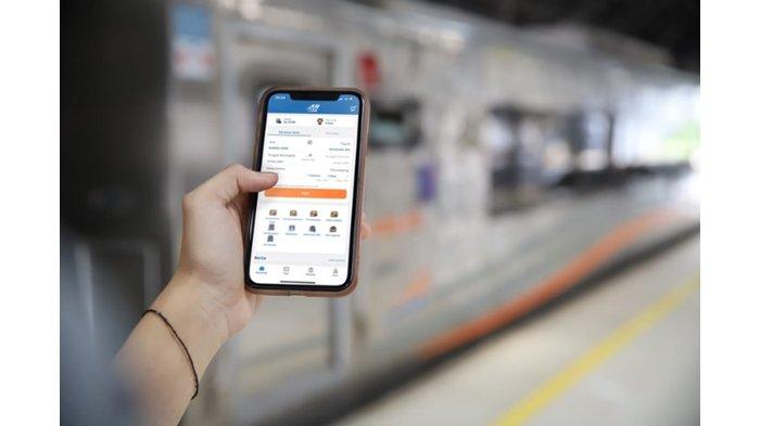Ilustrasi penggunaan aplikasi KAI Access dari PT Kereta APi Indonesia atau KAI.