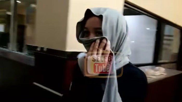 Kabur dari Safe House, Lolly Bongkar Kebohongan Besar Nikita Mirzani