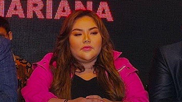LISA IKUTI ATALIA - Tangkapan layar YouTube Grid.id. Belum juga bertemu Atalia, Lisa Mariana kini ngaku bakal ikuti jejak istri Ridwan Kamil